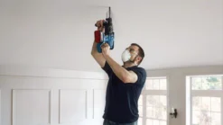 פטישון נטען ללא פחמים BOSCH GBH 180  כולל 2 סוללות 4 אמפר כולל מטען