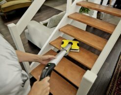 מכונה לשטיפת רצפות ופרקטים נטענת אלחוטית KARCHER FC7