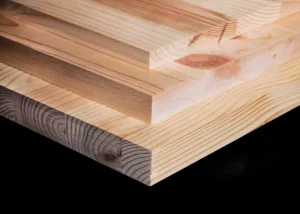 פלטות עץ אורן redwood מודבק 1.22/2.44 מטר עובי לבחירה