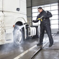 שטיפה בלחץ מים קרים KARCHER HD 7/17