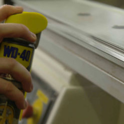 תרסיס שימון סיליקון 400 מ”ל | WD-40 SPECIALIST